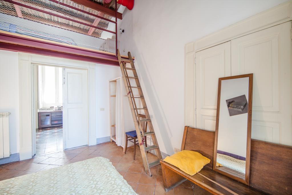 B&B Stella 10 Νάπολη Δωμάτιο φωτογραφία