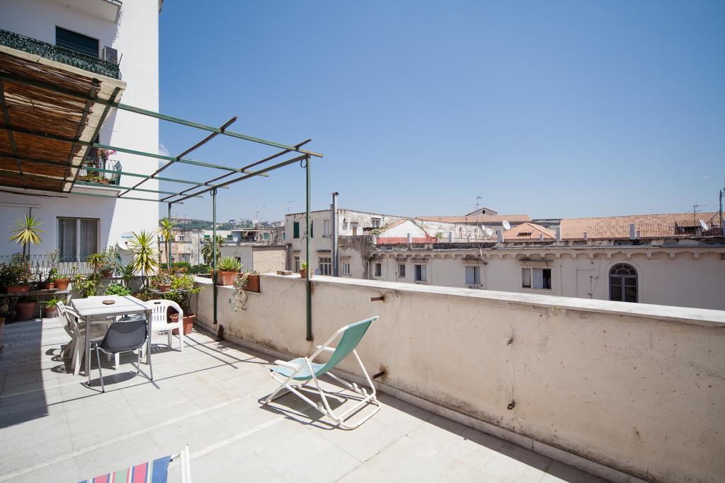 B&B Stella 10 Νάπολη Εξωτερικό φωτογραφία